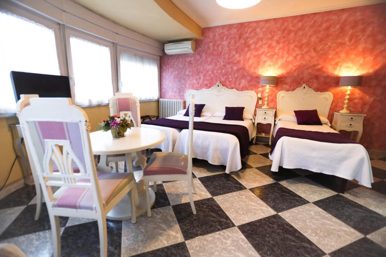 Hostal Goya Suites Σαλαμάνκα Εξωτερικό φωτογραφία