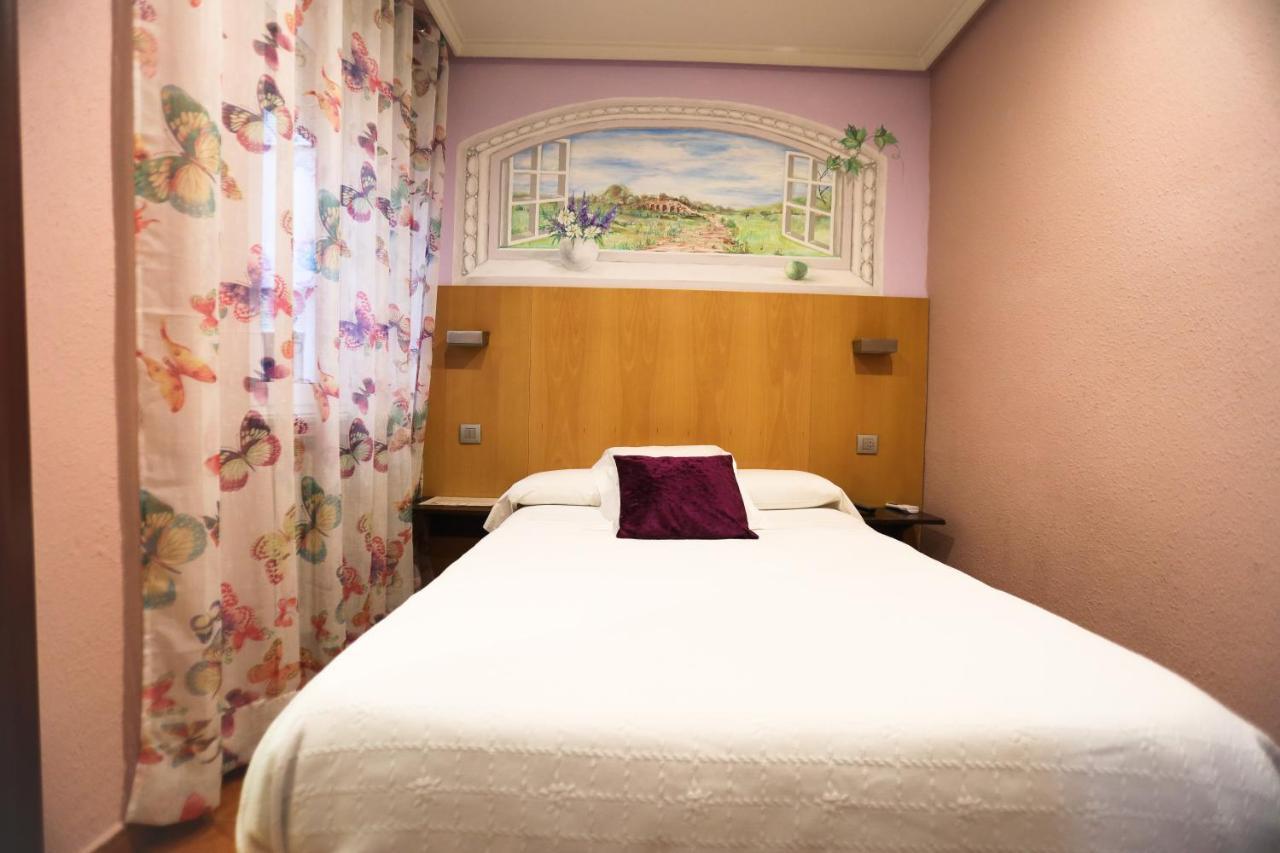 Hostal Goya Suites Σαλαμάνκα Εξωτερικό φωτογραφία