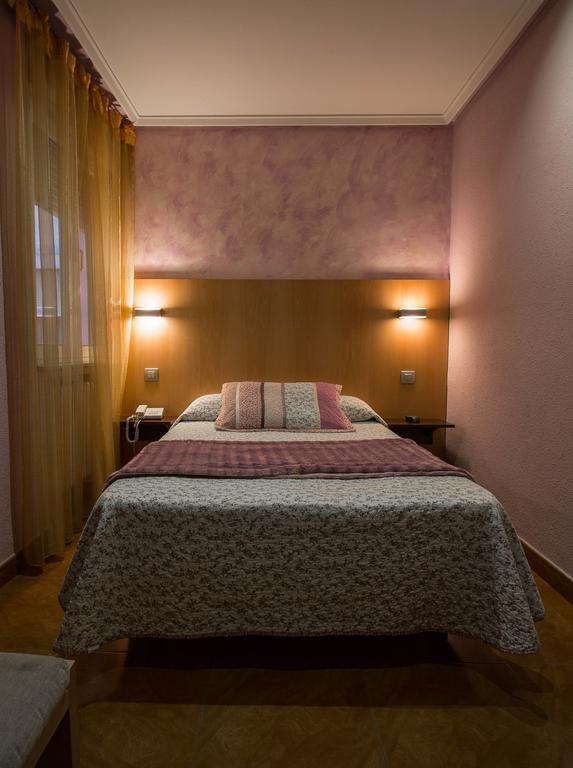 Hostal Goya Suites Σαλαμάνκα Εξωτερικό φωτογραφία