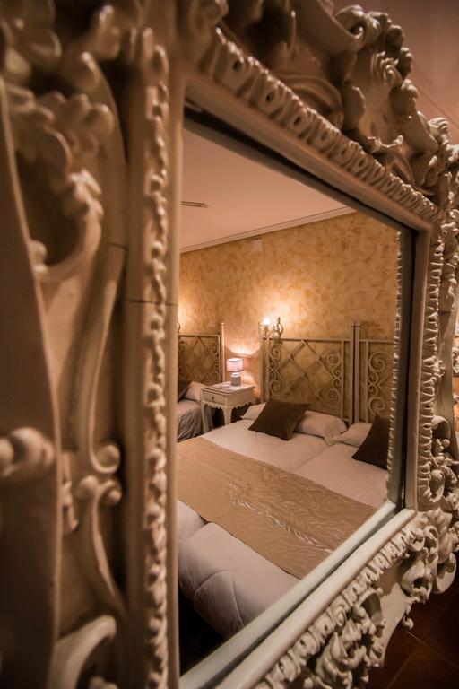 Hostal Goya Suites Σαλαμάνκα Εξωτερικό φωτογραφία