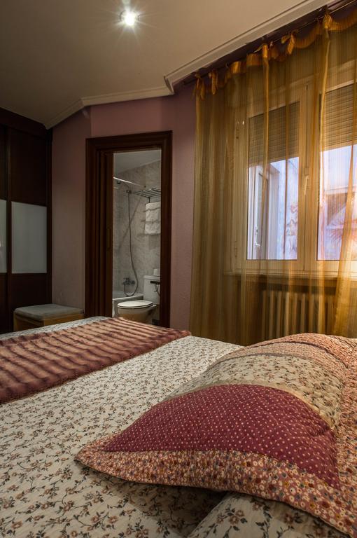 Hostal Goya Suites Σαλαμάνκα Εξωτερικό φωτογραφία